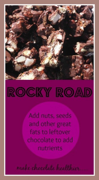 Rocky Road Loula Natural pin